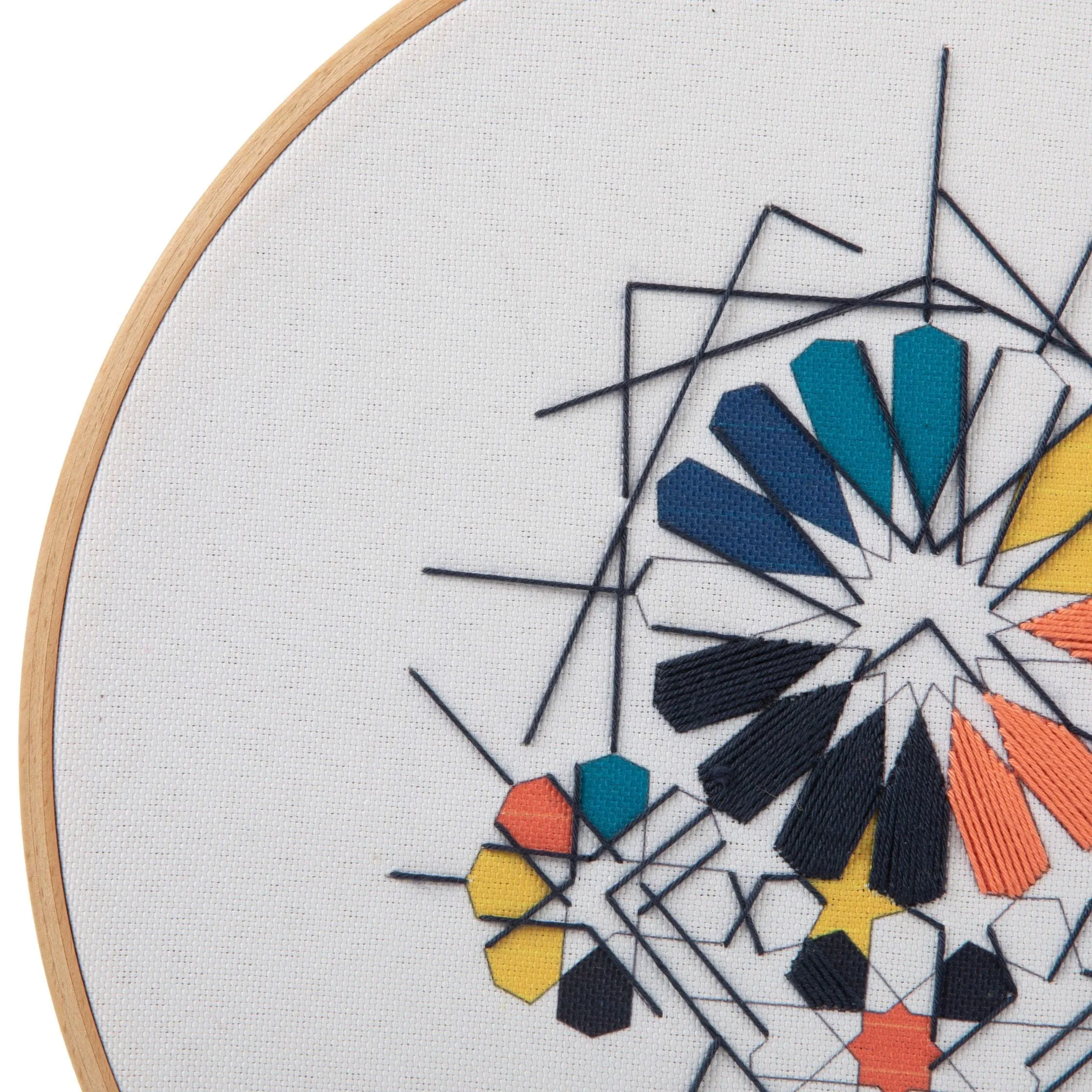 24 cm Embroidered Hoop Zelij Fragments