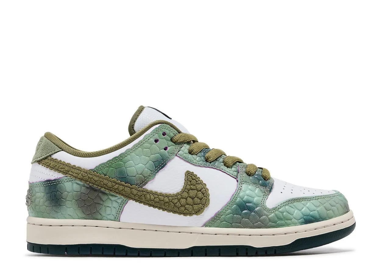 Sure! Heres an optimized title with modifiers:

Limited Edition Alexis Sablone x SB Dunk Low Chameleon Sneakers - Exclusive Design