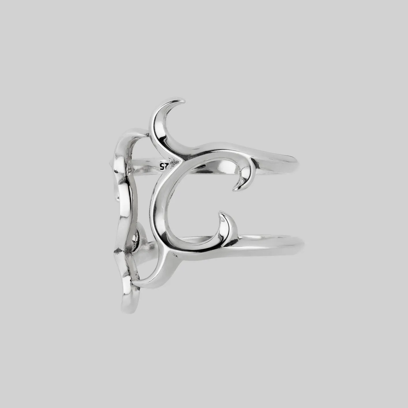 ASTRA. Abstract Open Waves Ring - Silver