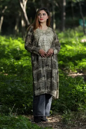 CHARISMATIC EARTHY Multicoloured Printed Georgette Kashmiri Tilla Work Designer Kurti  Suitable For All Occasion , Enhance The Beauty Of The Wearer.