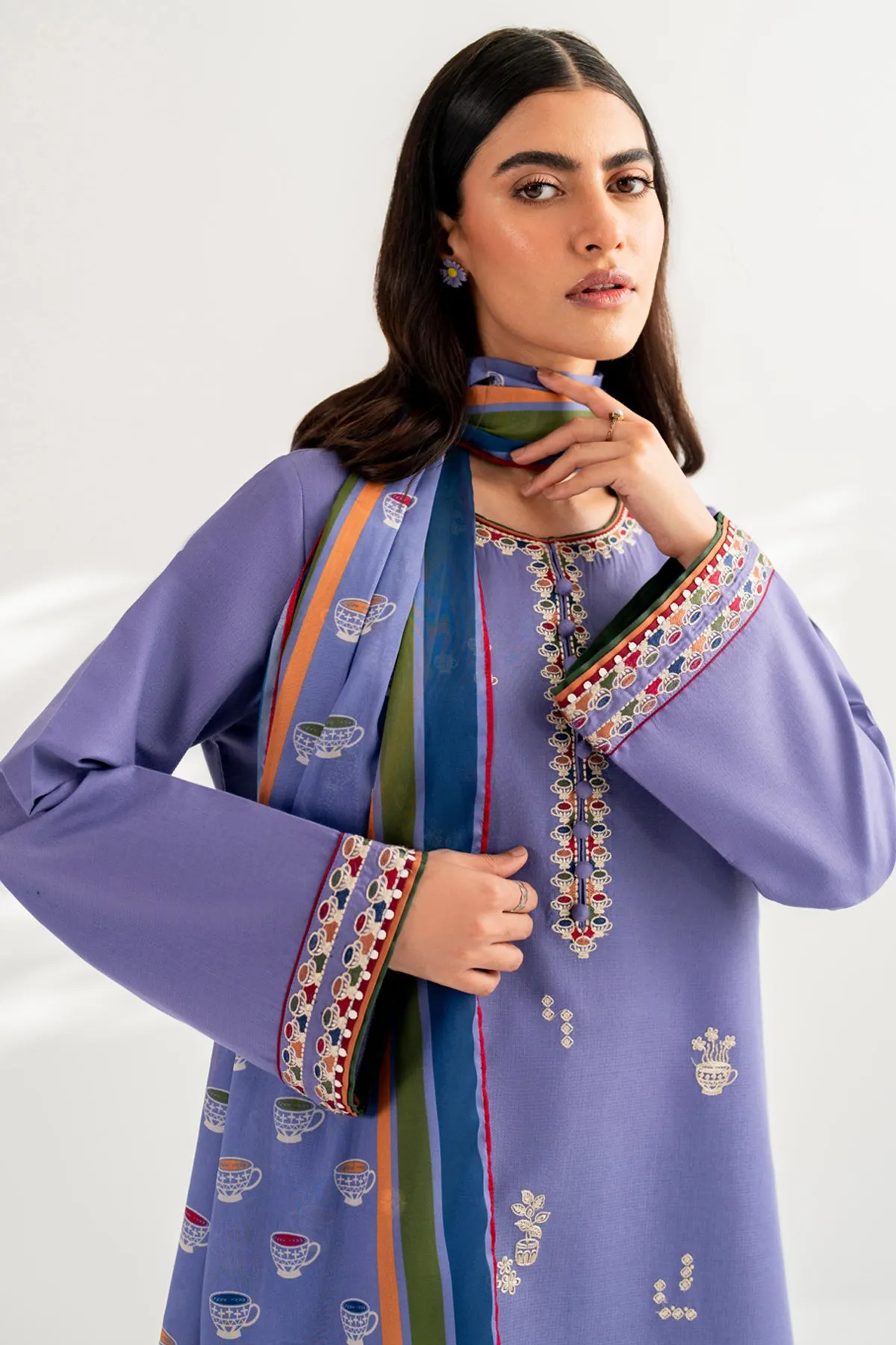 Embroidered Dobby Lawn USE - 9103