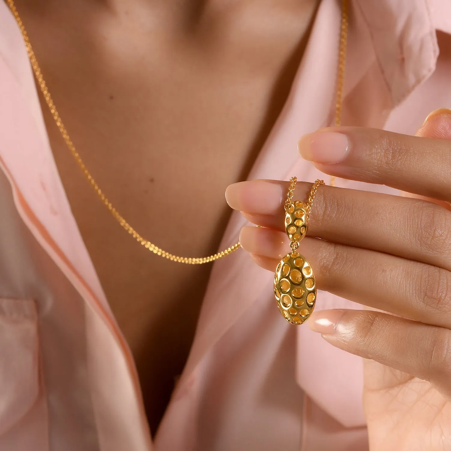 Lattice Pebble Pendant