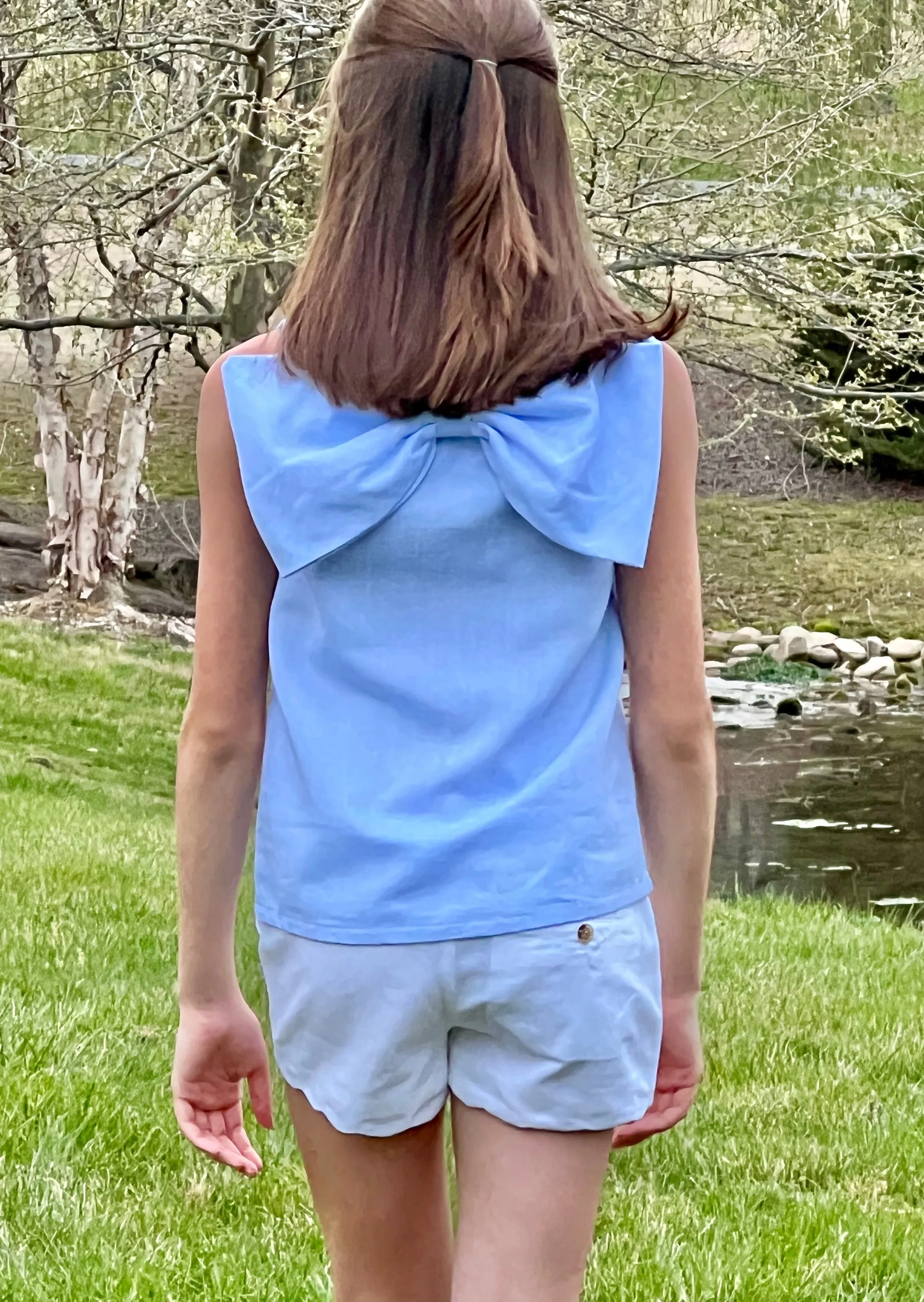 Lolli Bow Back Top – Bluffton Blue Linen