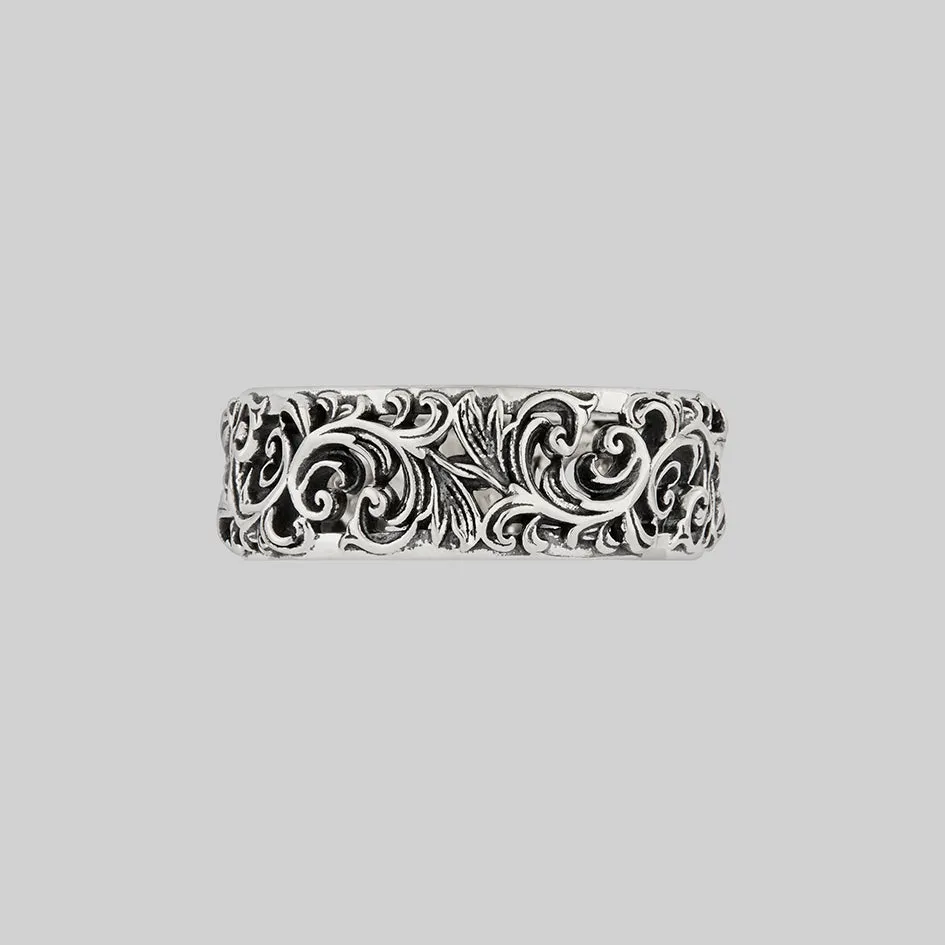 Exquisite Silver Ornate Flourish Band Ring