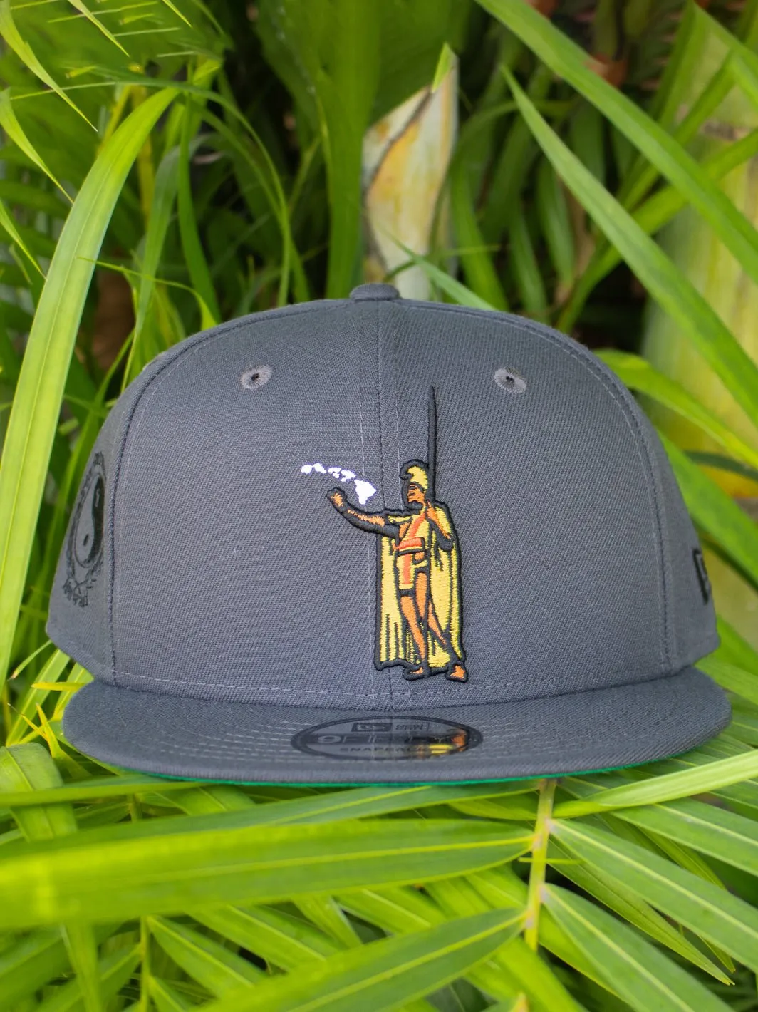 T&C Surf New Era Royal Kamehameha Cap