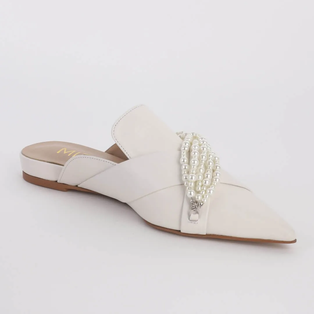 *UK size 2 - MARGARET - pearl white, 2cm heels