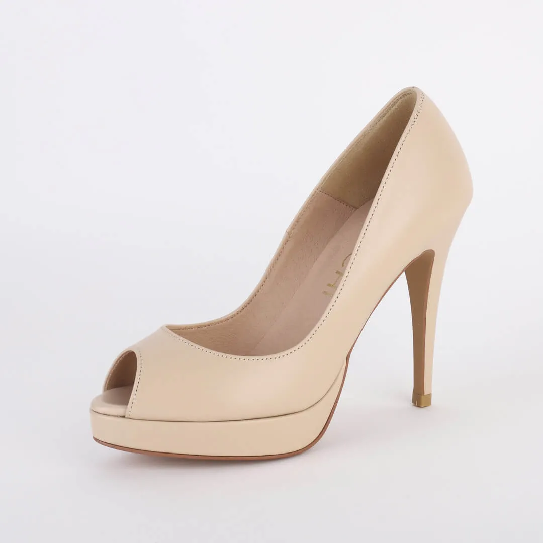 *UK size 2.5 - HINT - ivory , 9/1cm heel