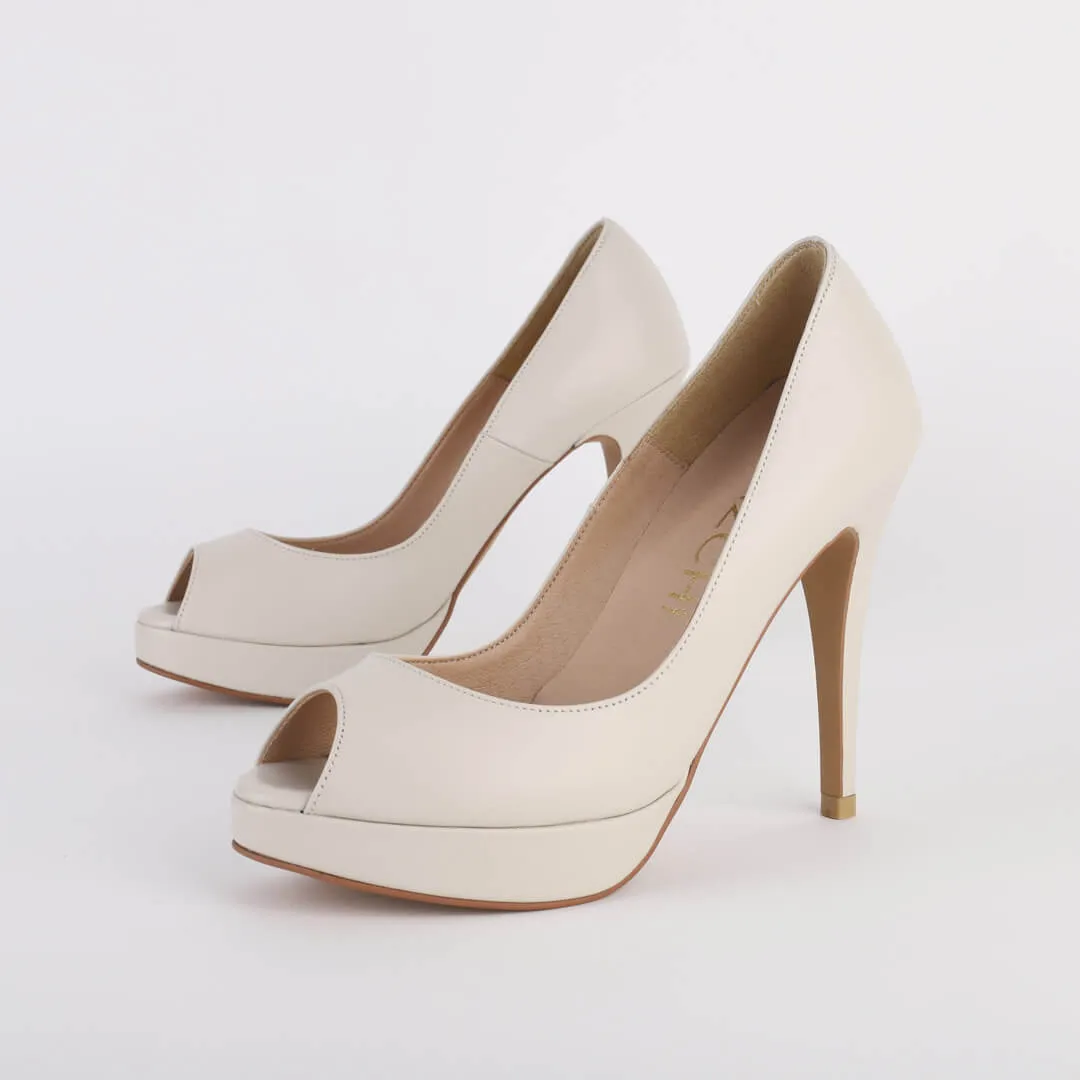 *UK size 2.5 - HINT - ivory , 9/1cm heel