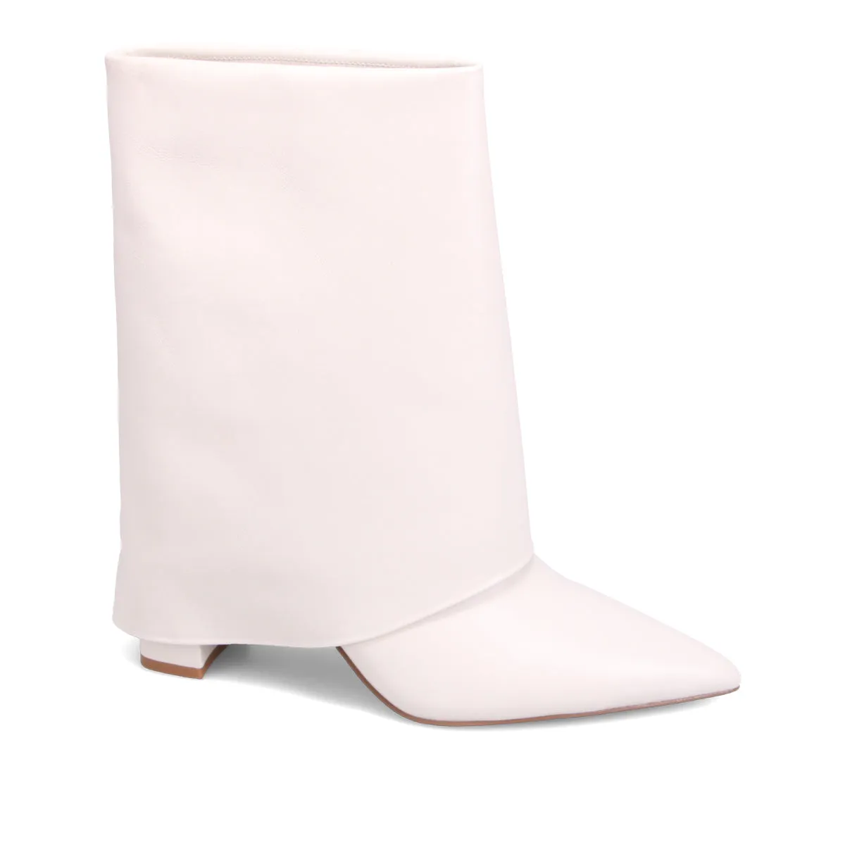 “Zendaya Stylish Foldover Ankle Boots for Chic Comfort”